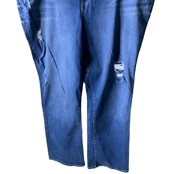 Torrid Denim Jeans Womens 24T High Rise Distressed Whiskers Mid Wash Streetwear - Picture 7 of 9